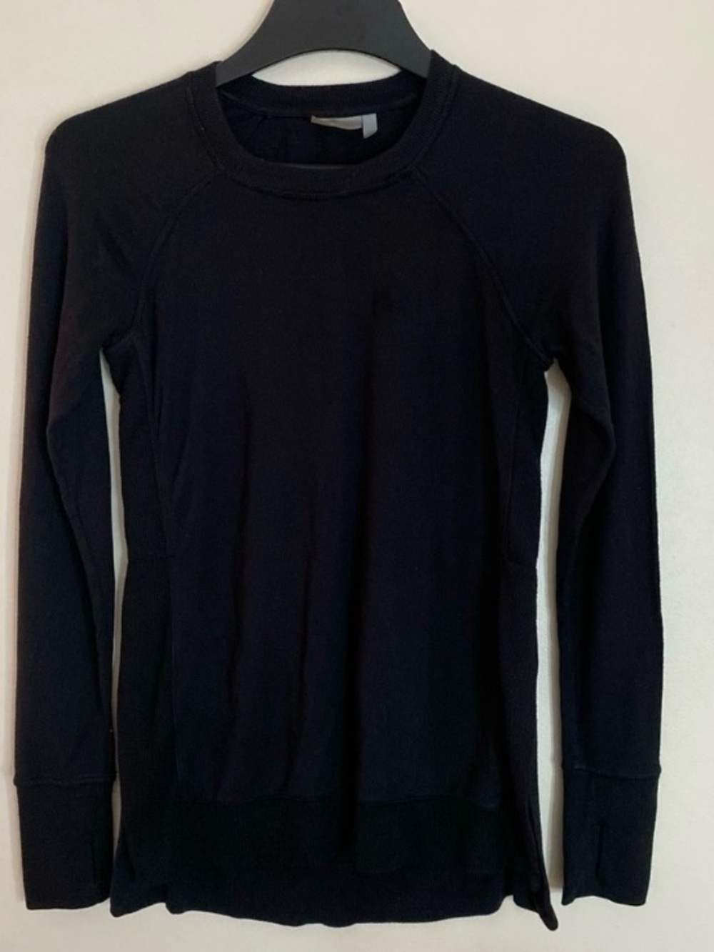 Athleta Black Women's sporty long sleeve Crewneck top